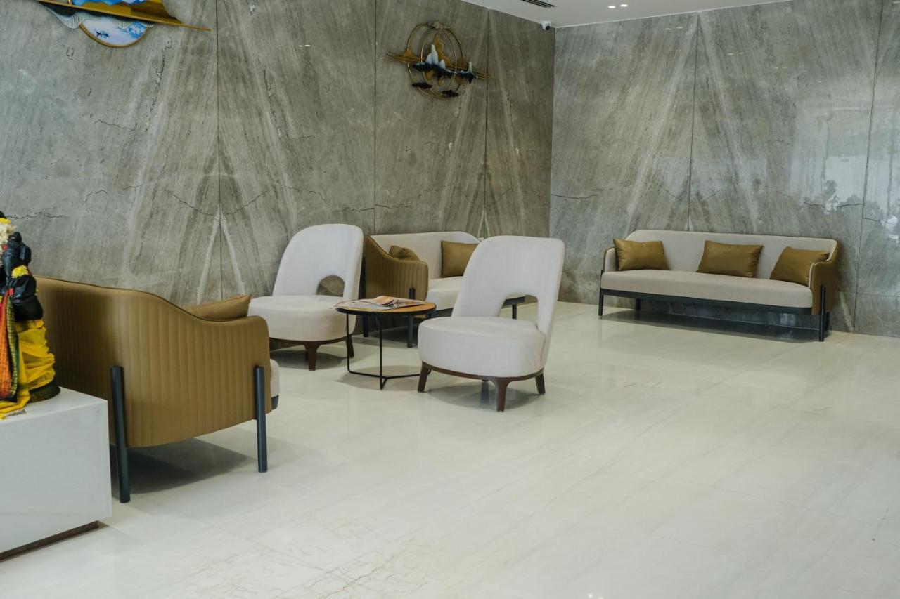היידראבד Hotel Tulips Grand מראה חיצוני תמונה