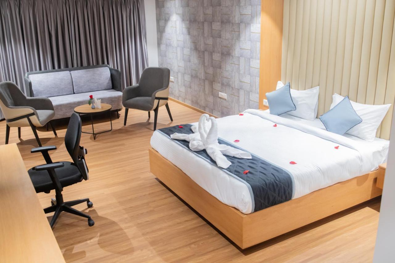 היידראבד Hotel Tulips Grand מראה חיצוני תמונה